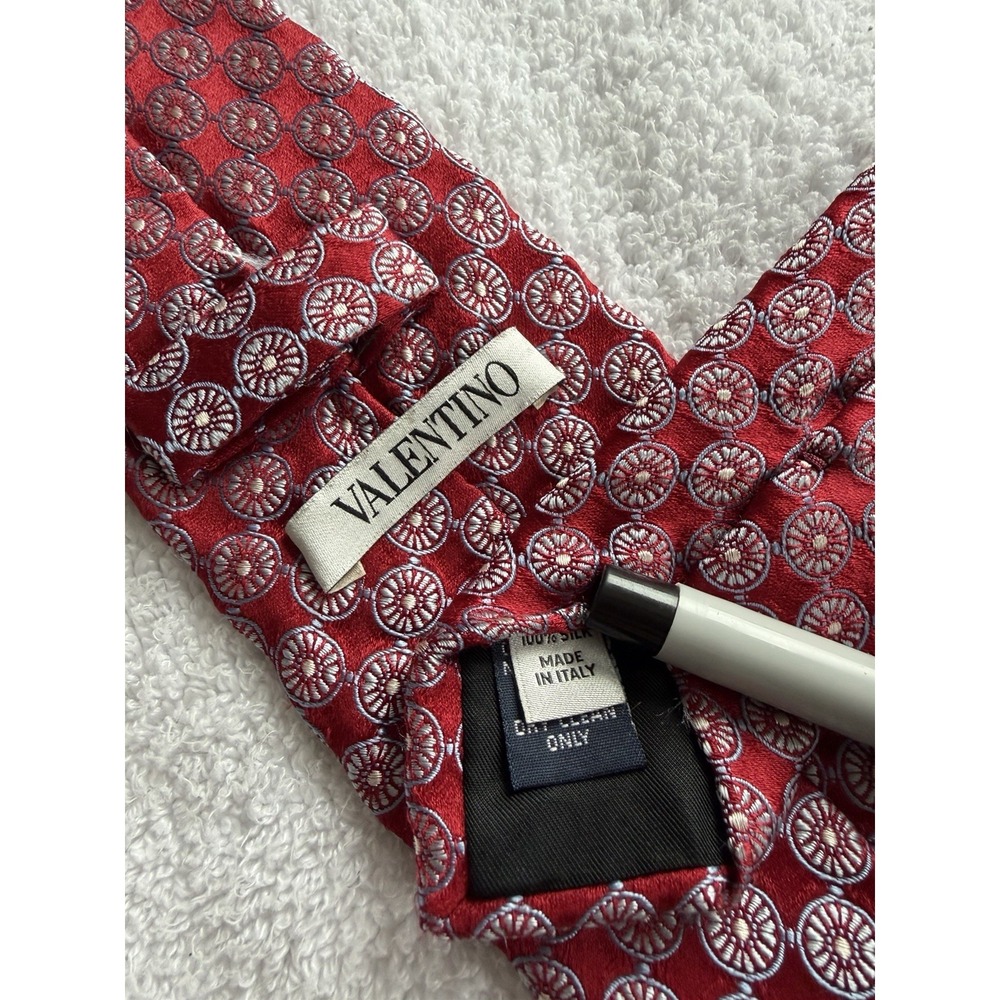 Valentino	Red Floral Medallion Motif Woven Jacquard	100% Silk Tie Made In Italy